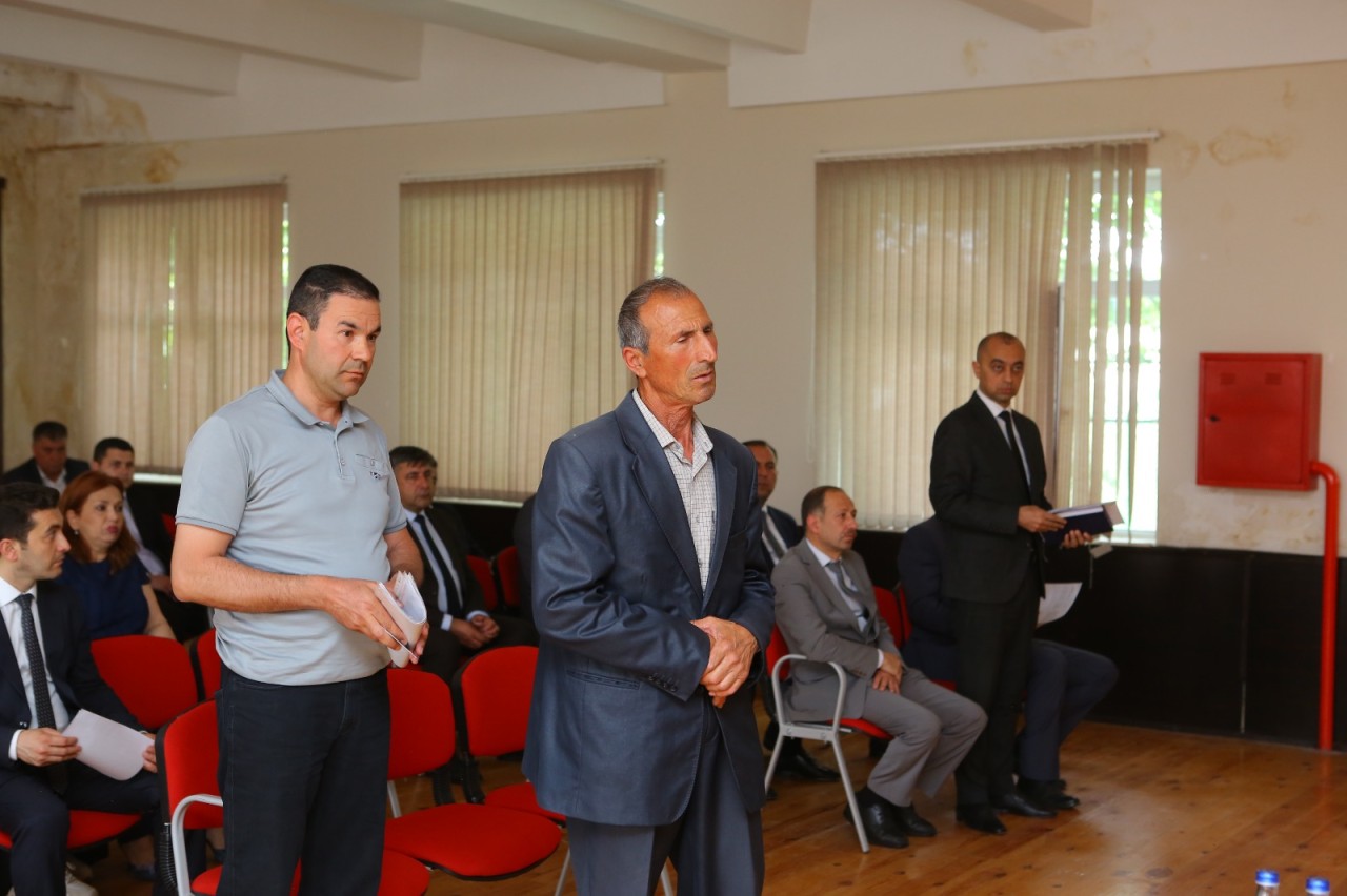 Niyazi Bayramov sakinlərlə səyyar görüş keçirdi - FOTOLAR